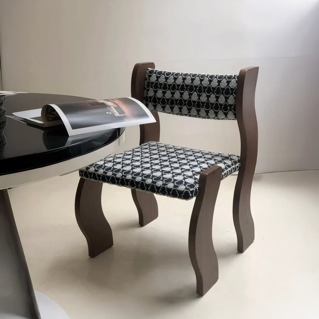Biniarroi Chair