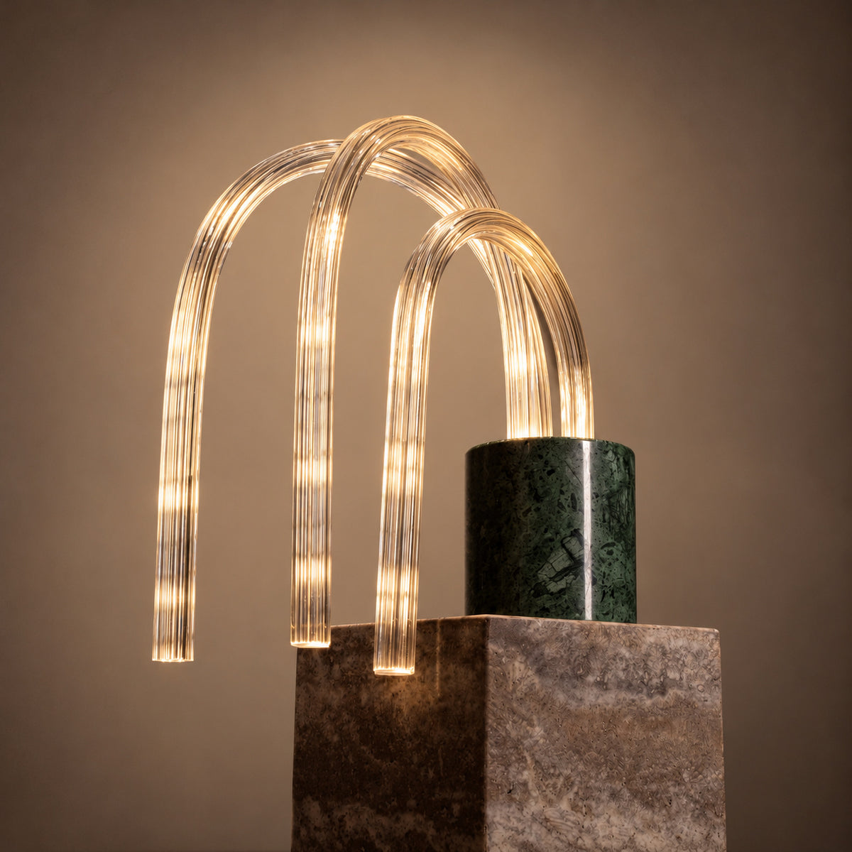 Estours Lamp