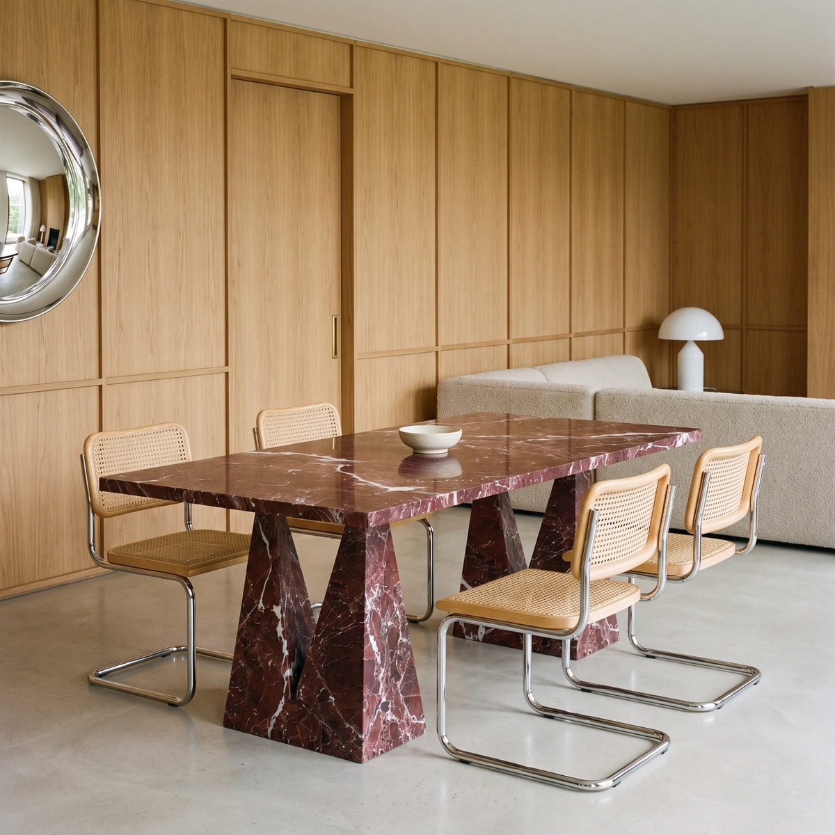 Levanto Table