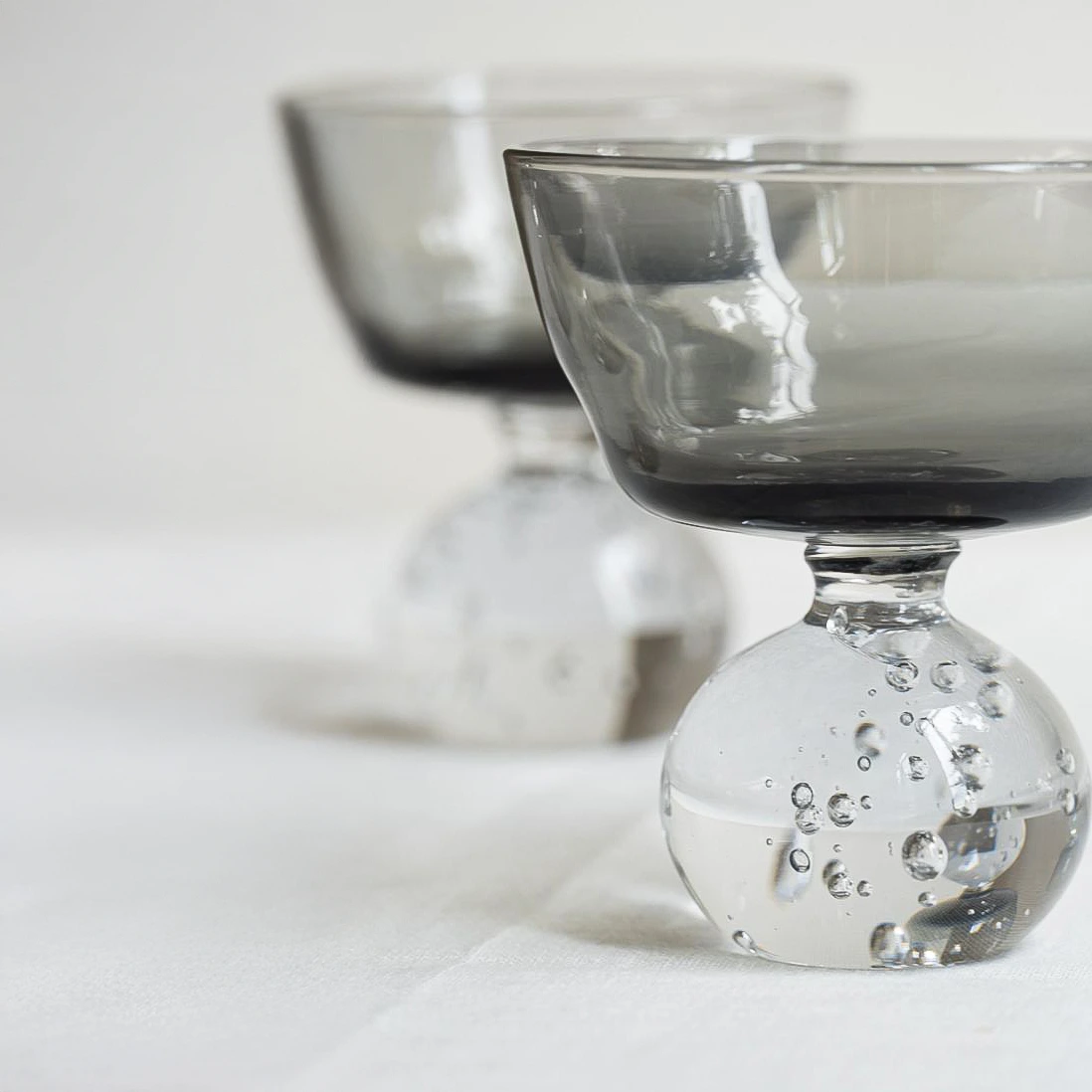 Porroig Glass