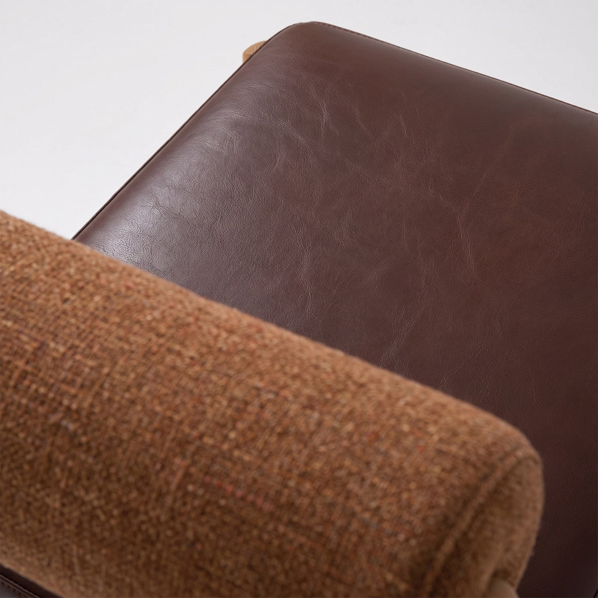 Yecla Chair