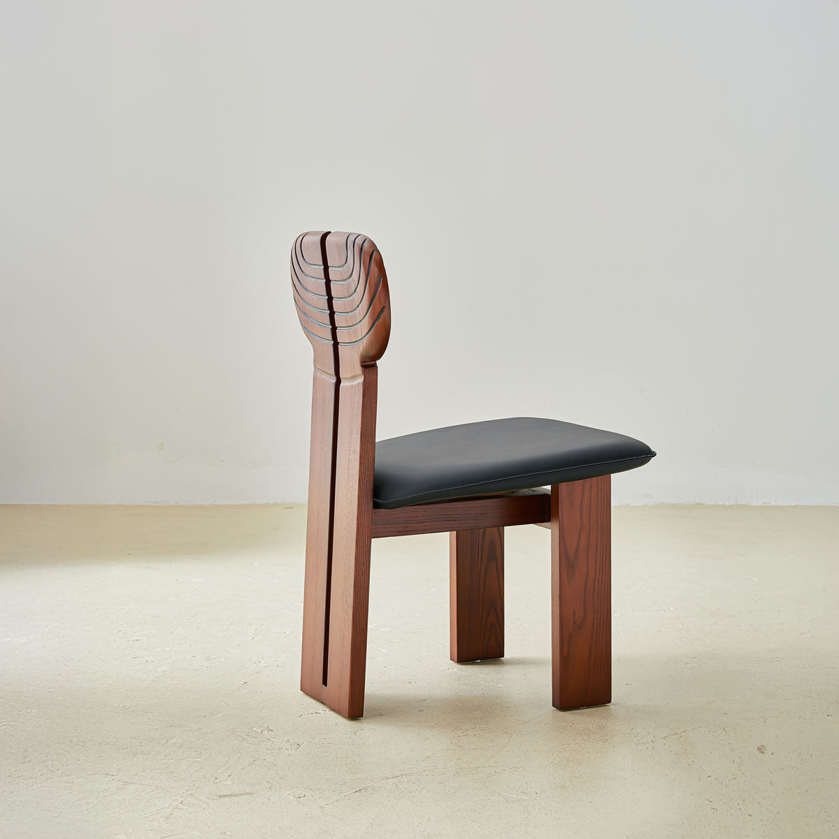 Basetas Chair
