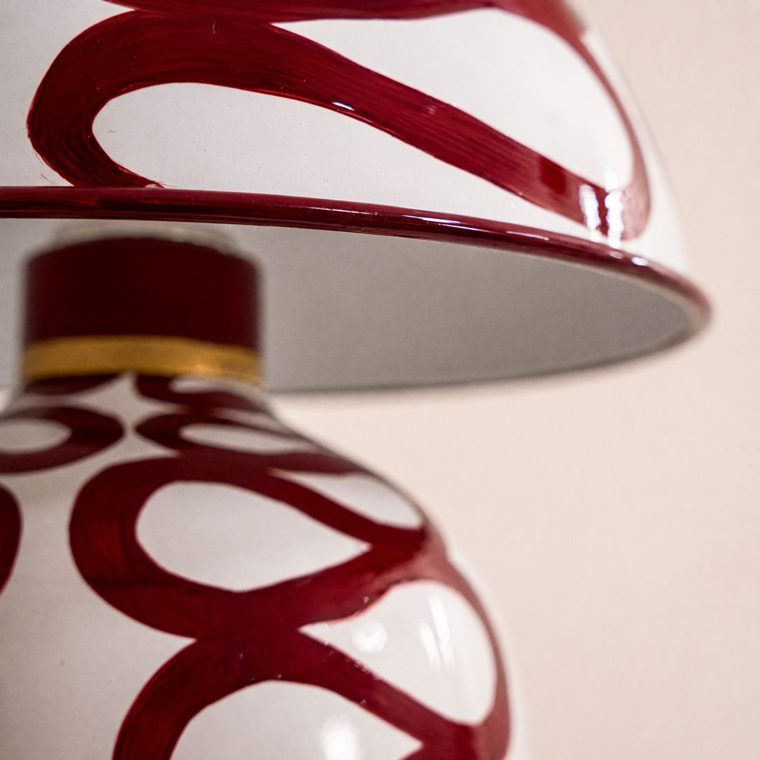 Red Boquer Lamp