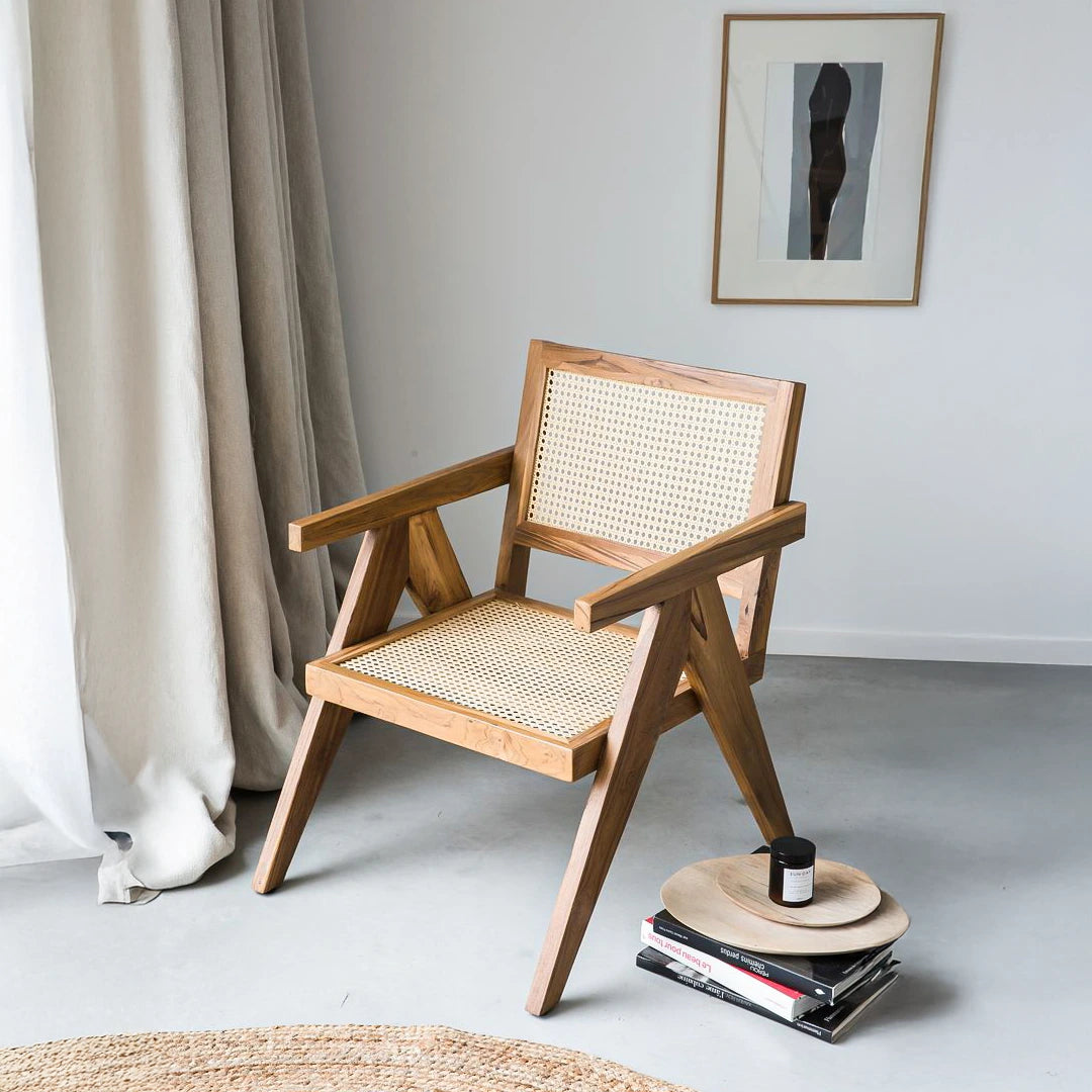Llevant Chair