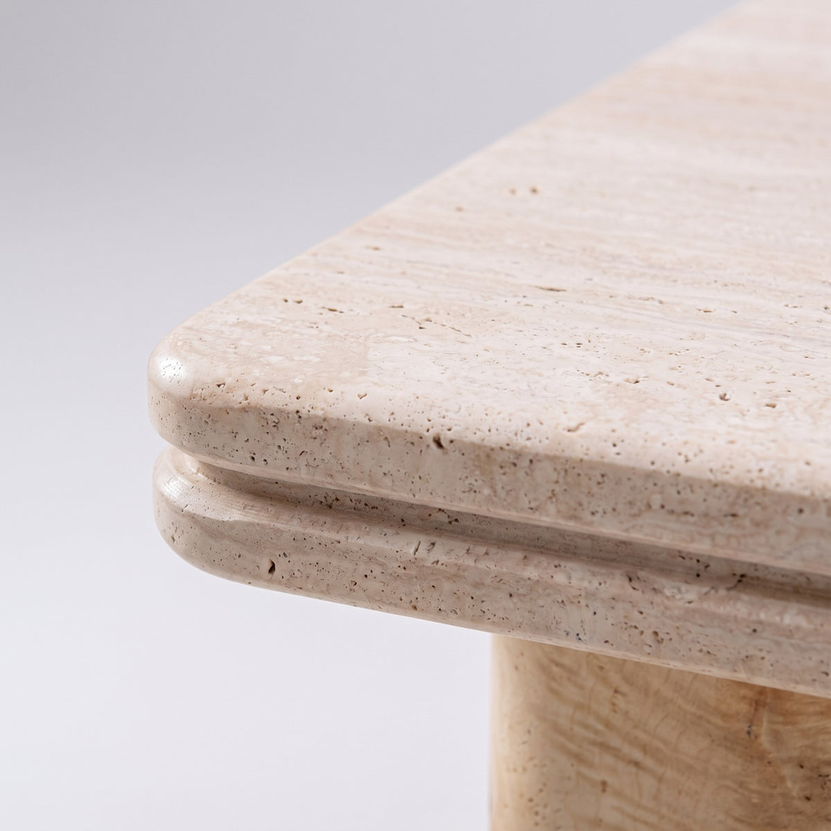 Acquasanta Table