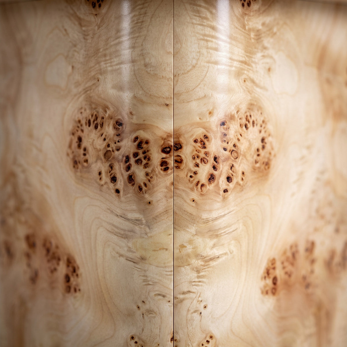 Acquasanta Table