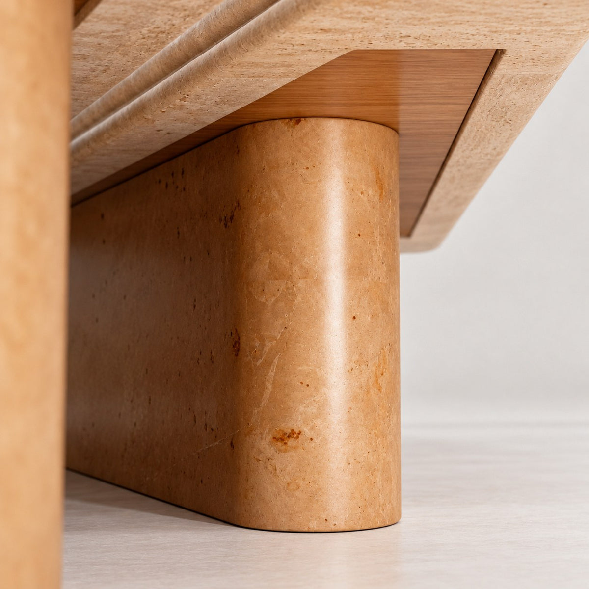 Botticino Table