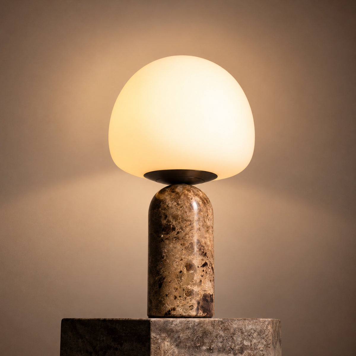 Colonnata Lamp