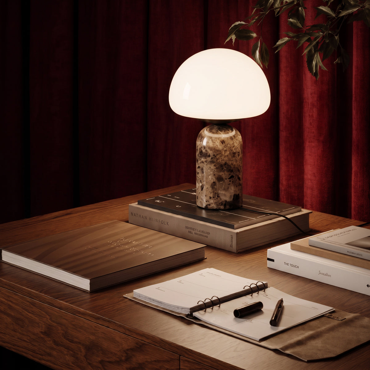 Colonnata Lamp