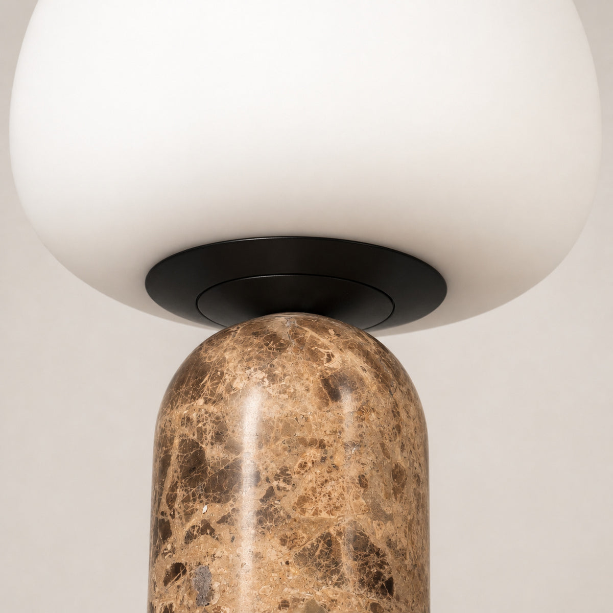 Colonnata Lamp