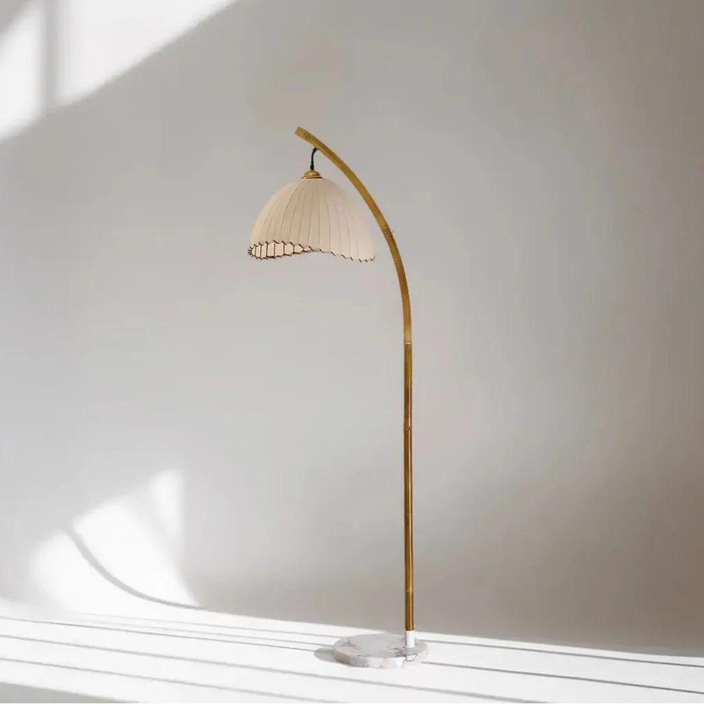 Cubells Lamp