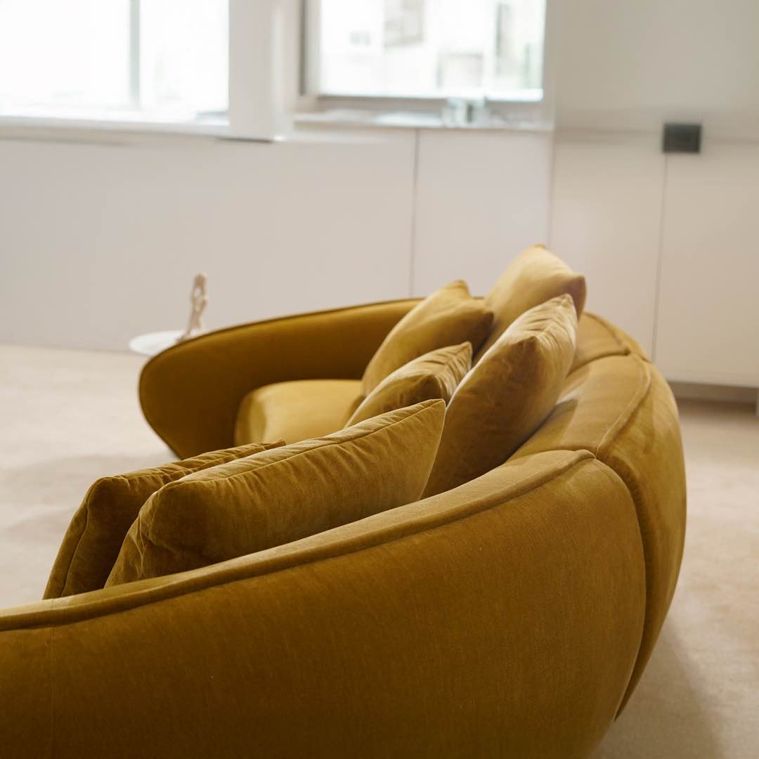 Llamp Sofa