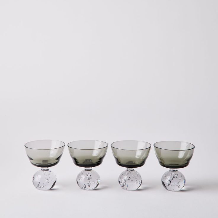 Porroig Glass