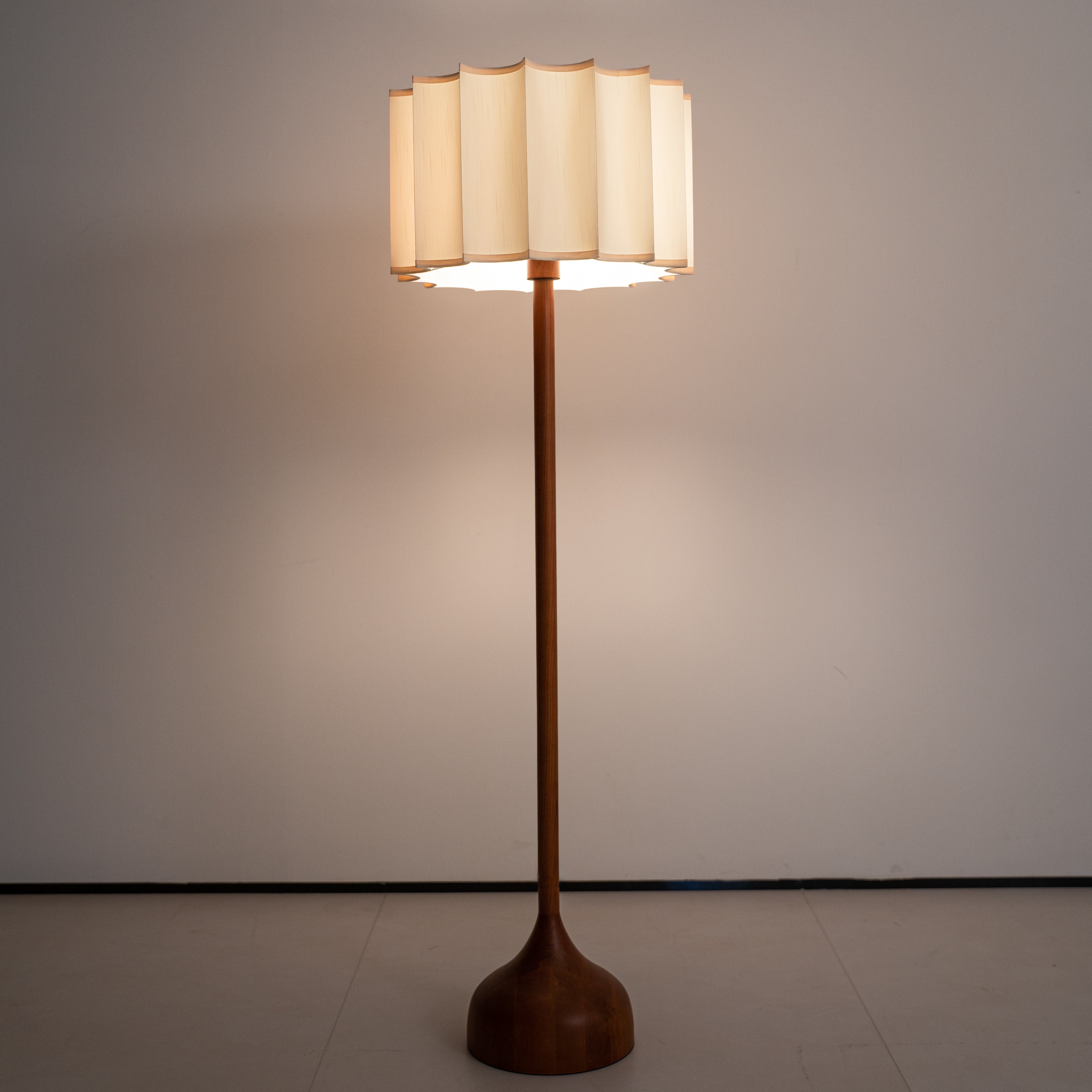 Rotgeta Lamp