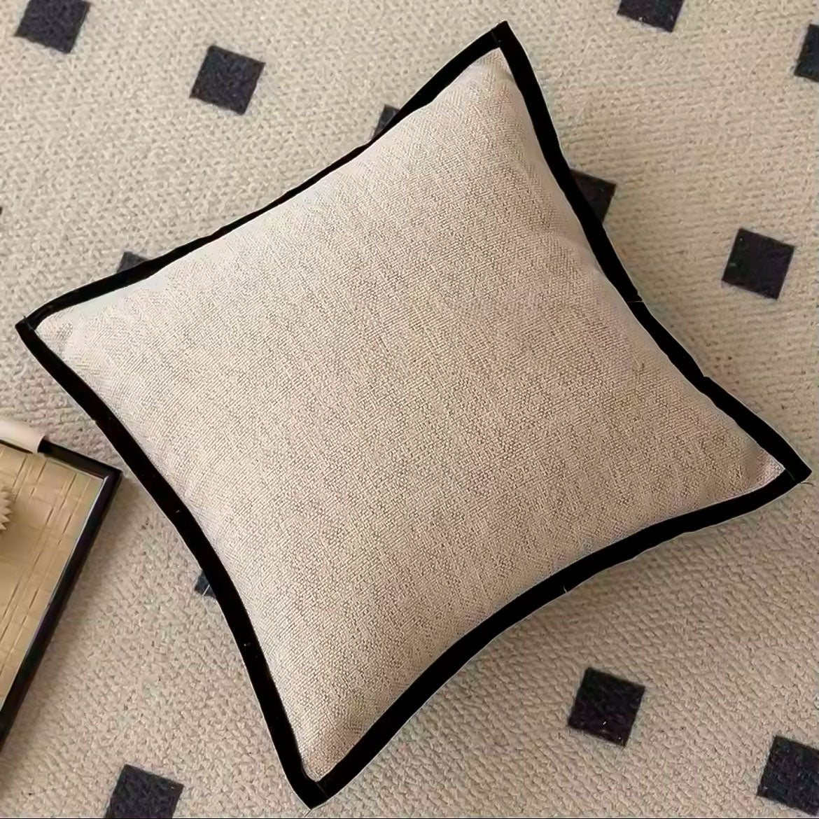 Serrado Cushion