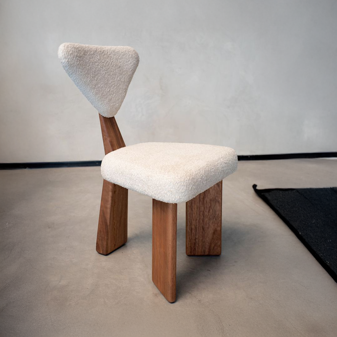 Vells Chair