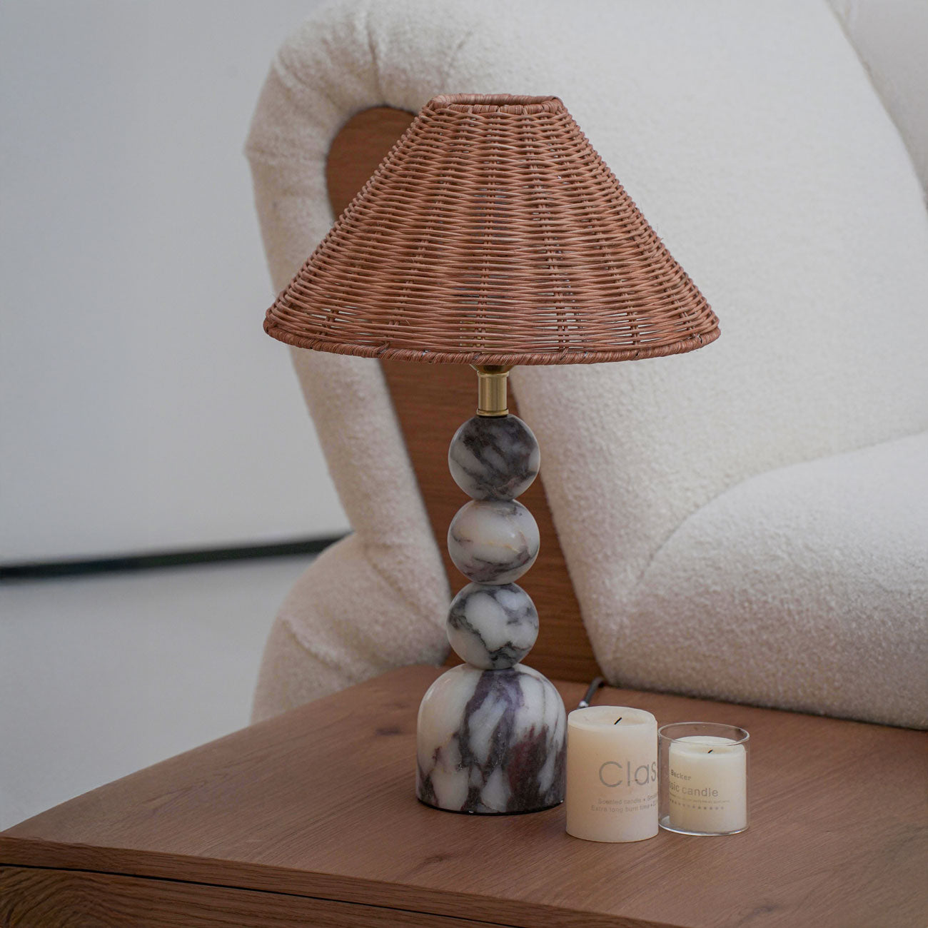 Bassa Lamp