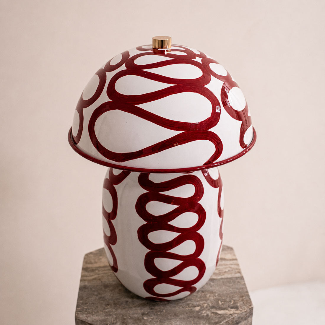 Red Boquer Lamp