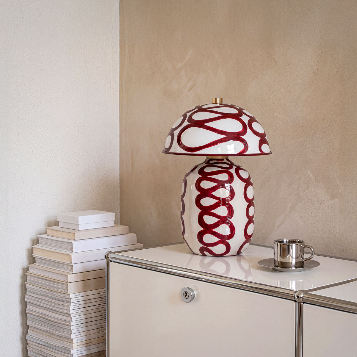 Red Boquer Lamp