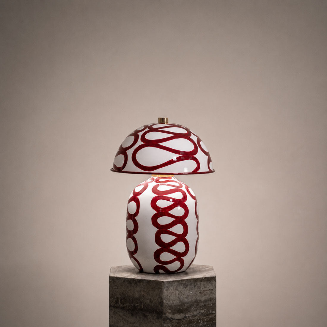 Red Boquer Lamp